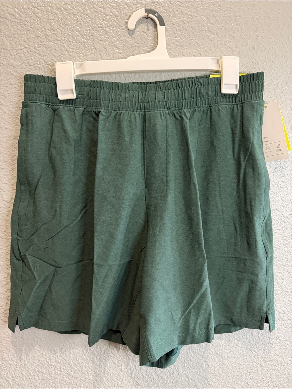 All in Motion Men’s Green Elastic Waist Casual Shorts size Medium